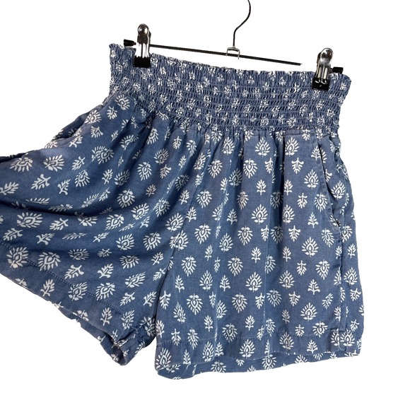 Joie Shorts L Blue Batik Lightweight Smocked Waist Paperbag Boho Beachy Comfy - Picture 1 of 14